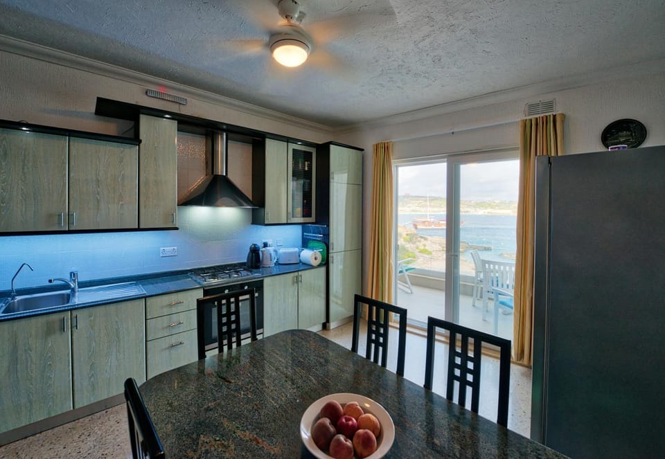 Property building, Sea view, internet, kitchen, air conditioner