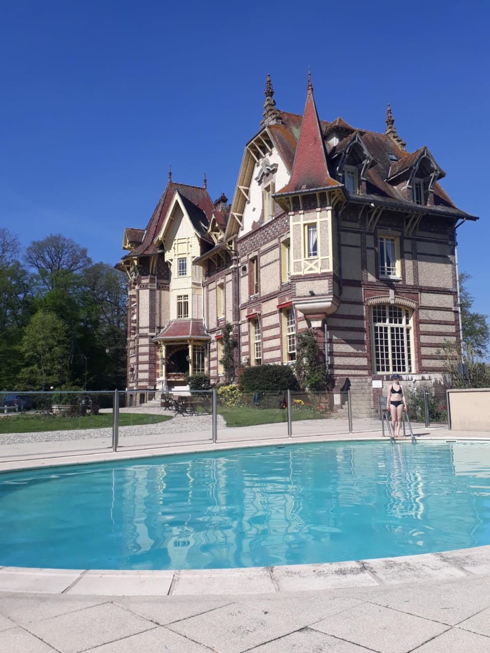 Swimming pool