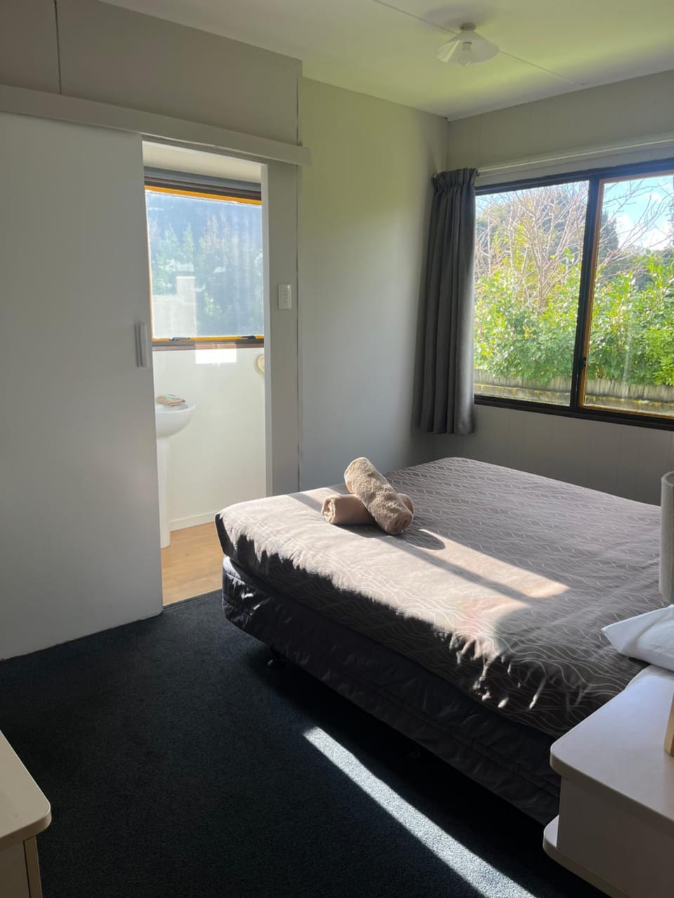 Stratford Motel & Holiday Park Campground/ 
RV Resort in Taranaki, New Zealand