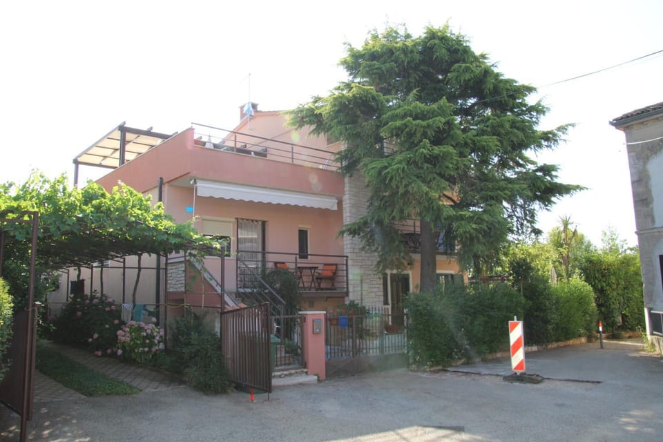 Apartments Eva Apartment in Istria County