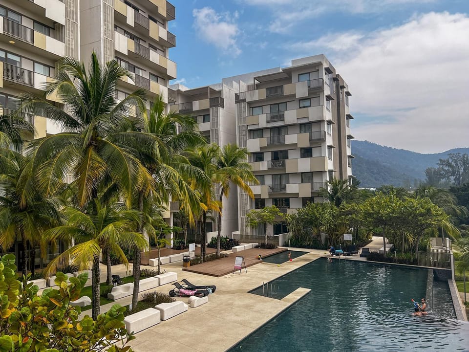 Pool view, Swimming pool