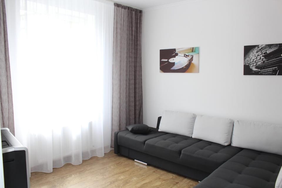 Communal lounge/ TV room, Photo of the whole room, Decorative detail