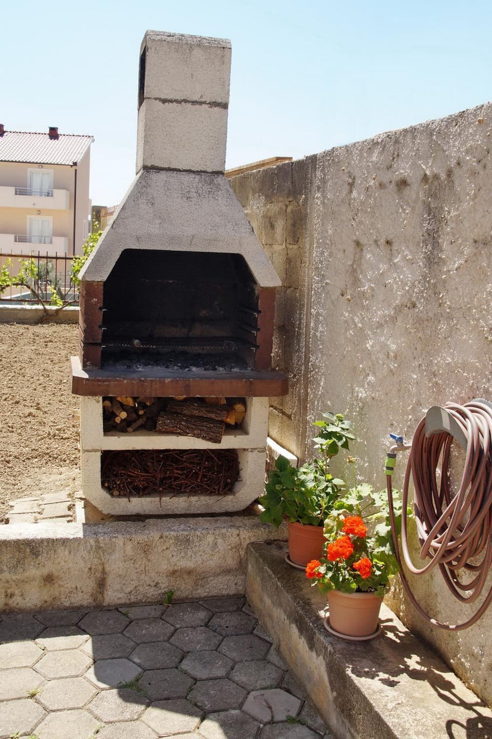 BBQ facilities, Area and facilities
