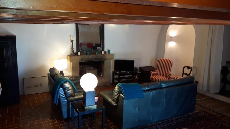 Decorative detail, Seating area