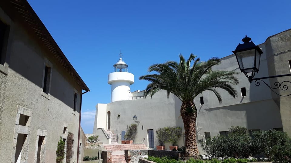 On site, Landmark view, Quiet street view