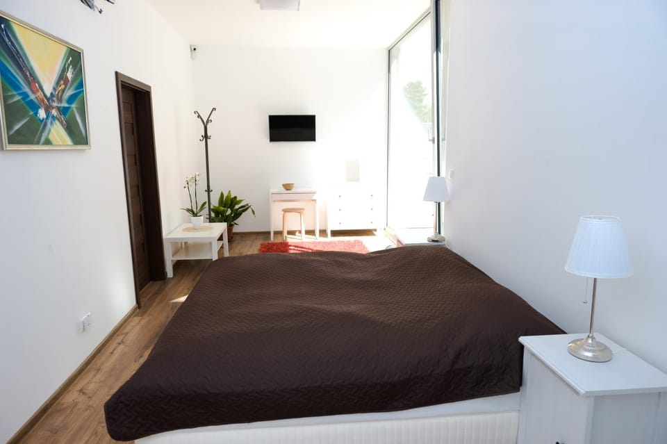 TV and multimedia, Bedroom