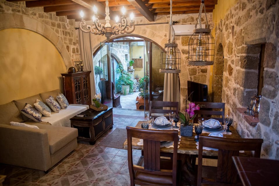 Living room, Dining area