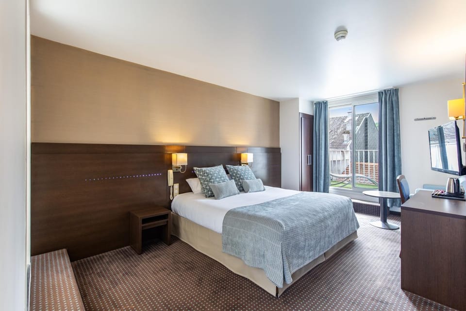 Helgon Hotel - Lourdes Pyrénées Hotel in Lourdes