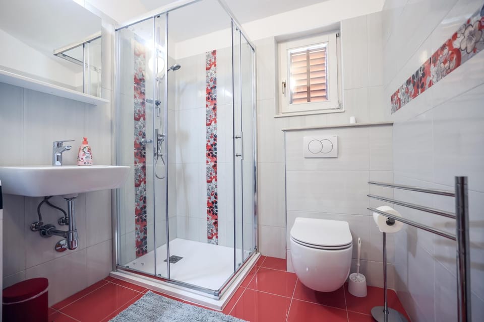 Filipovic Apartments with Pool Apartment in Biograd na Moru