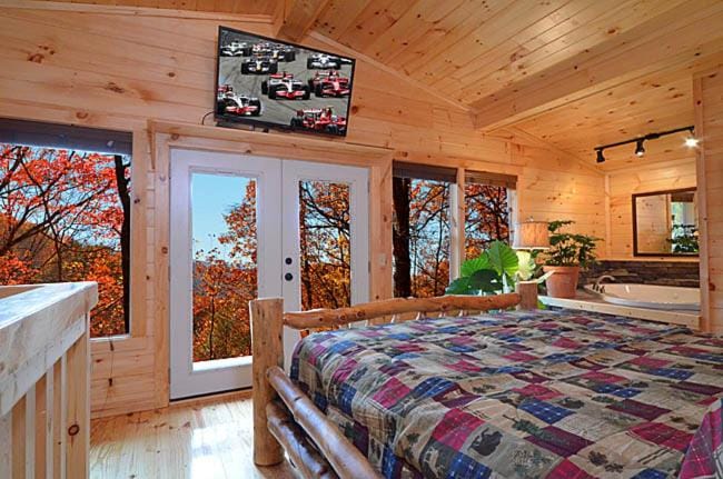 #820 Honeymoon Hideaway Chalet in Gatlinburg