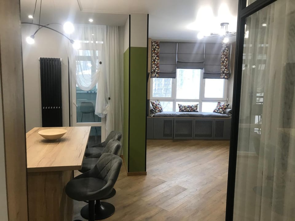 Kitchen or kitchenette, Living room, Seating area
