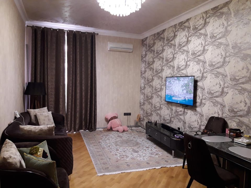 SEA VIEW View Of the F-1 higway Apartment in Baku
