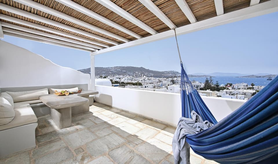 Day, Natural landscape, View (from property/room), Balcony/Terrace, Seating area, Dining area, Sea view