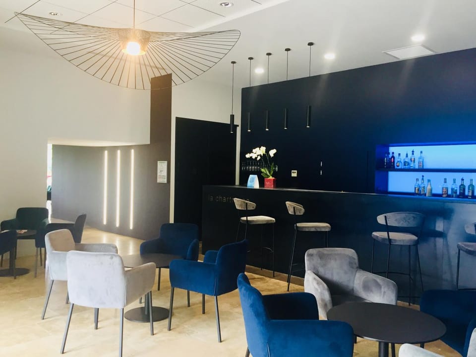 Lounge or bar