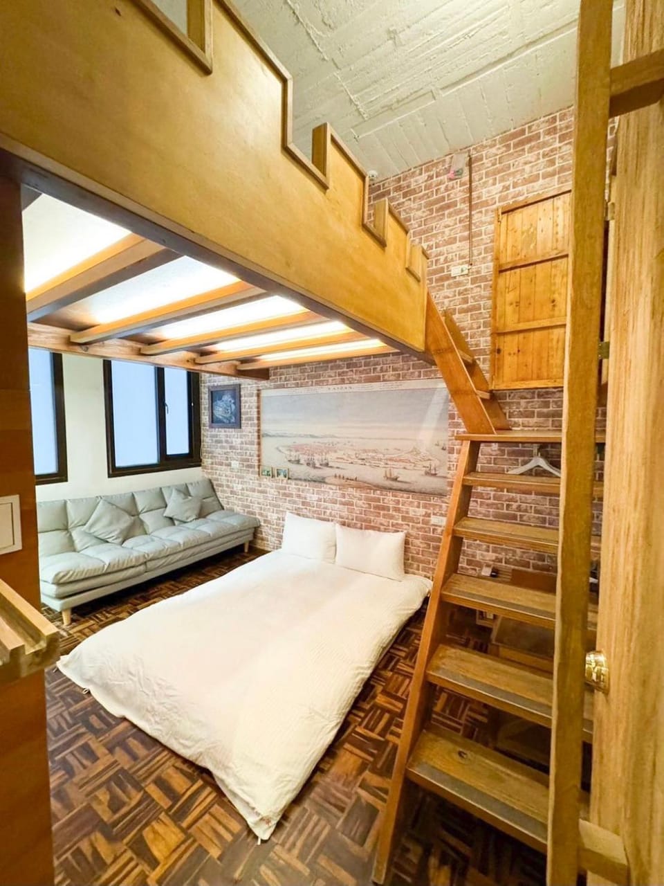 Photo of the whole room