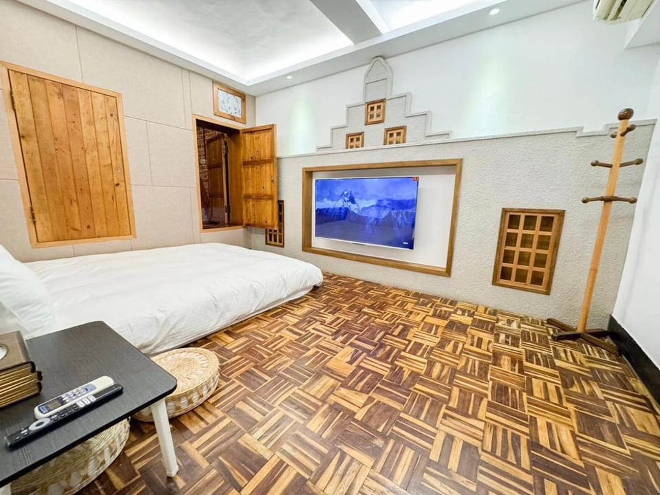 Photo of the whole room