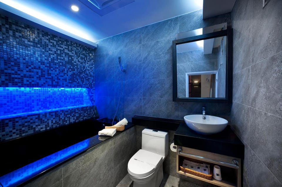 Toilet, Bathroom