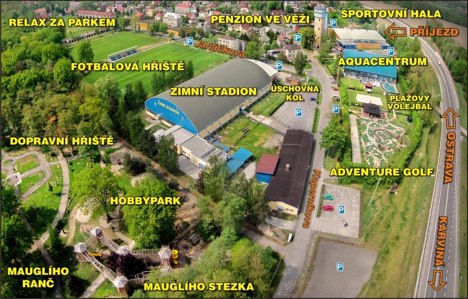 Property building, Activities, Bird's eye view, Minigolf, Cycling