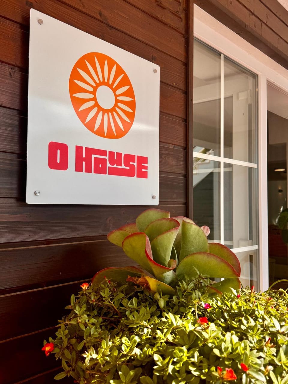 Facade/entrance, Property logo or sign