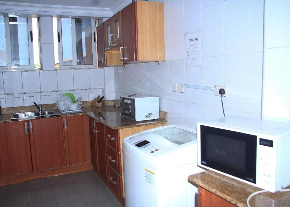 Bath, laundry, washing machine, kitchen