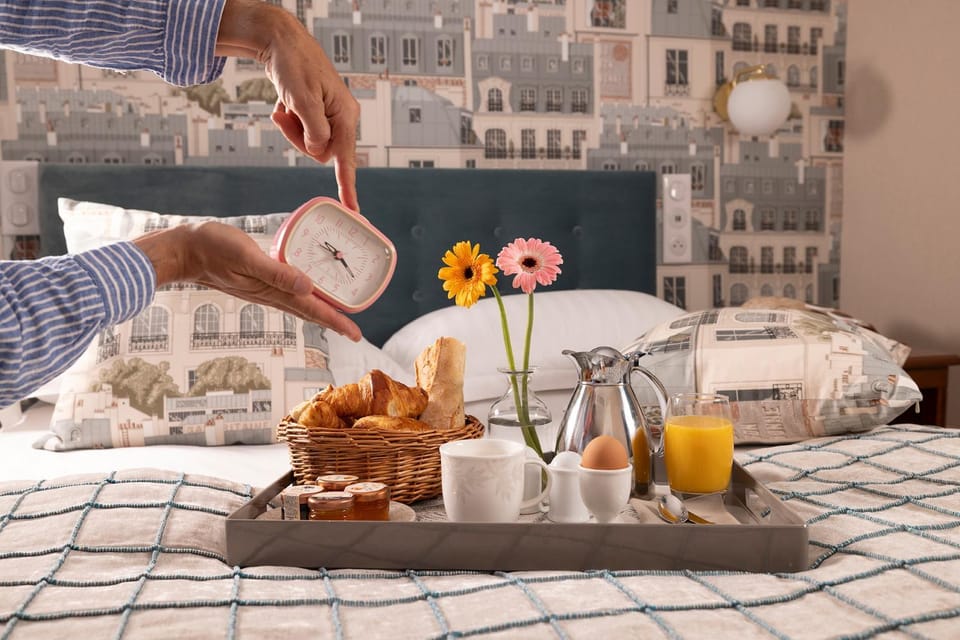 Bedroom, Breakfast, Breakfast