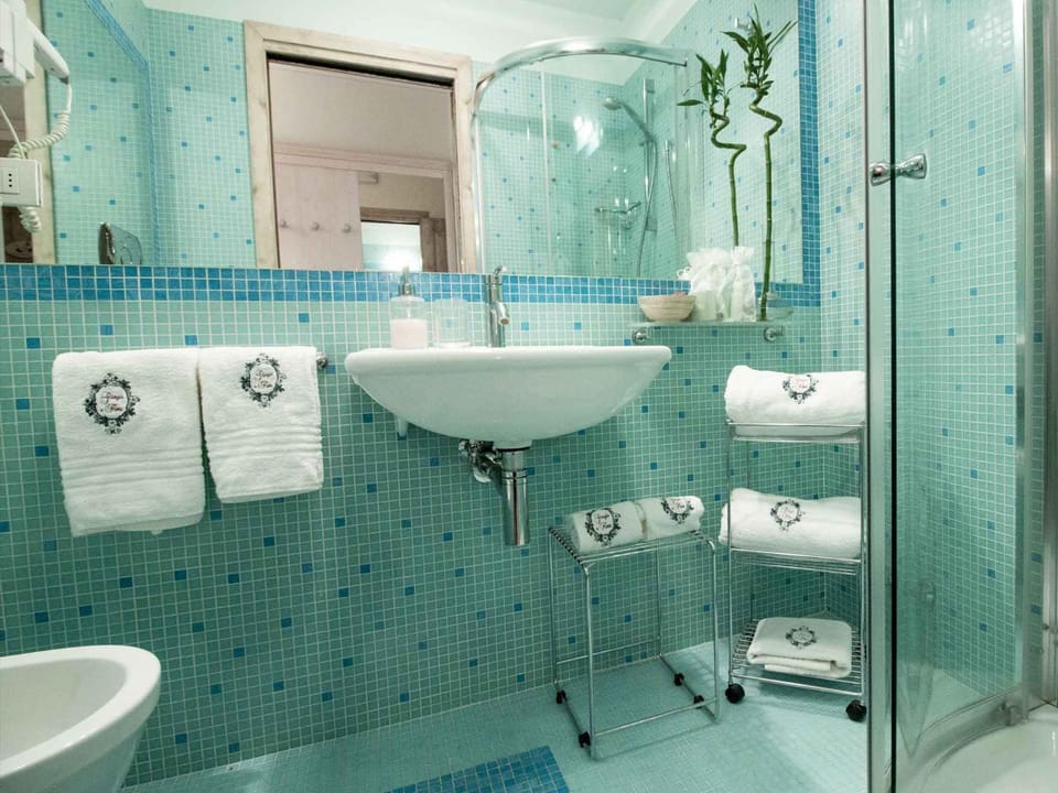 Bathroom, Other, Photo of the whole room