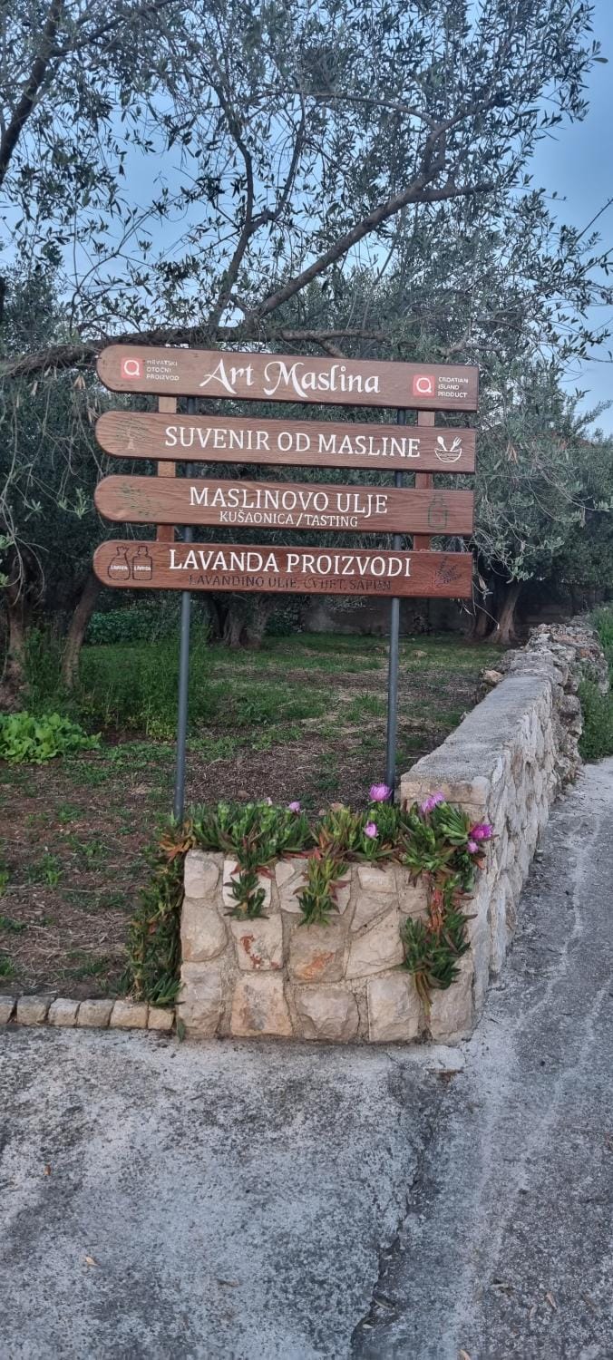 Senkini Dvori Apartment in Zadar County