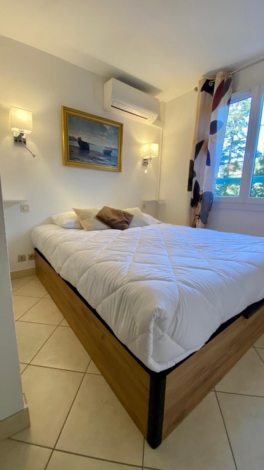 Bel appartement vue mer Apartment in Saint-Raphael