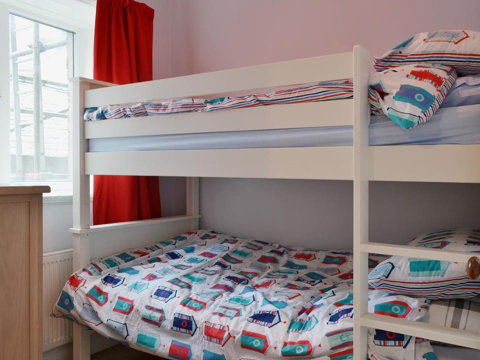 bunk bed