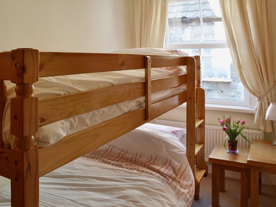 bunk bed
