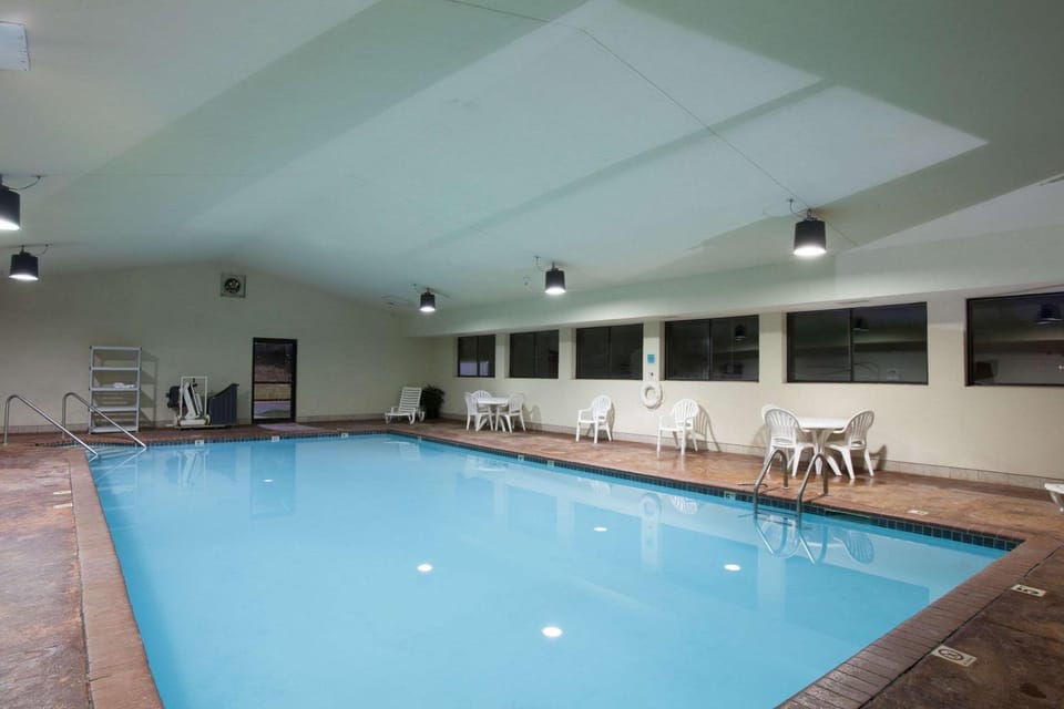 On site, Pool view, Swimming pool