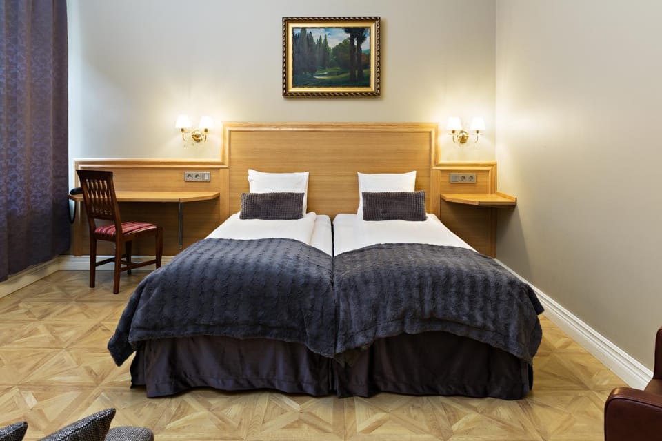 Bed, Photo of the whole room