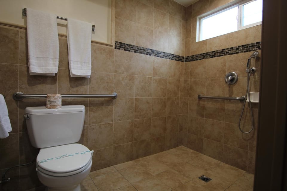 Shower, Bathroom, Bathroom