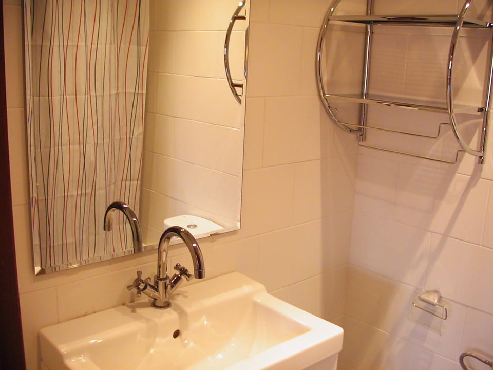 Bathroom, Decorative detail