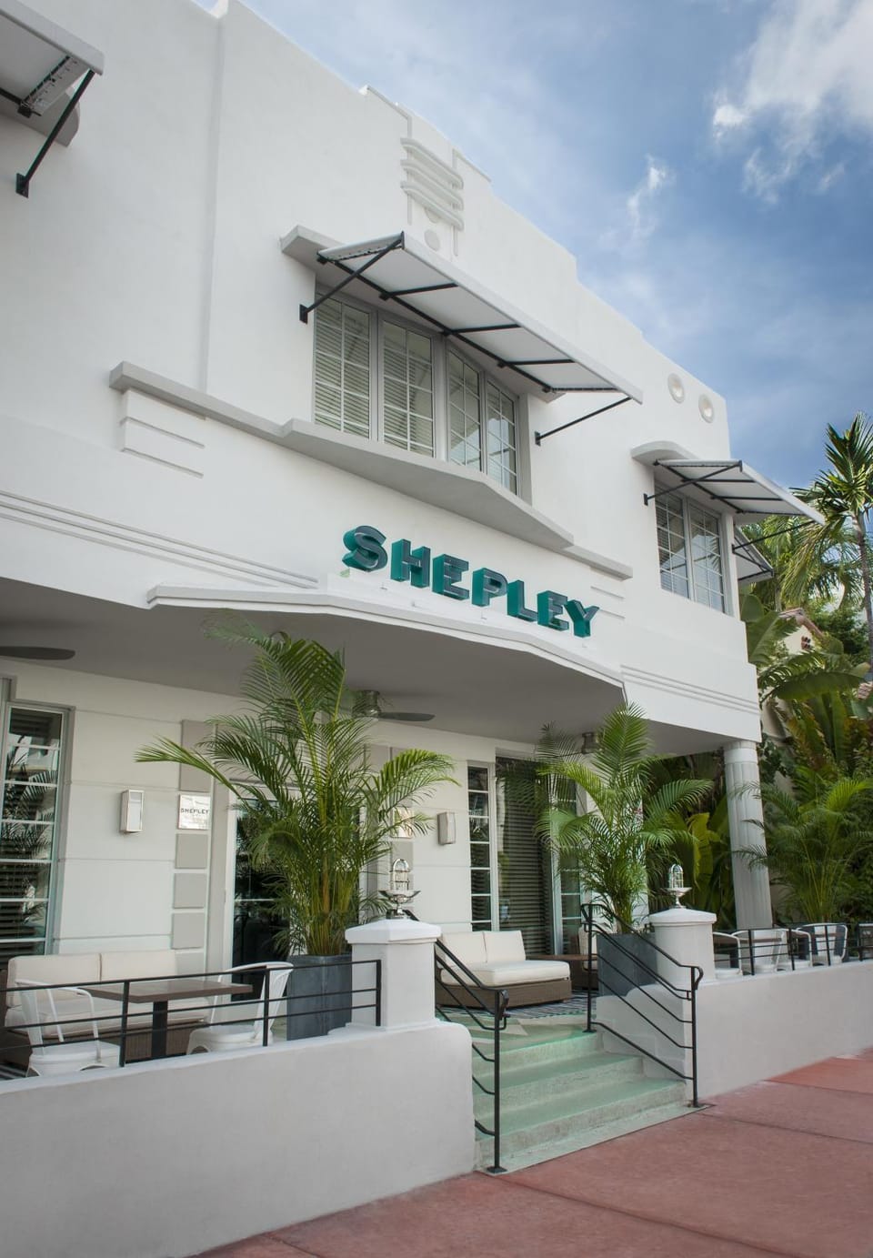 Facade/entrance