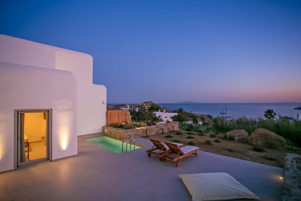 Balcony/Terrace, Swimming pool, Sunset