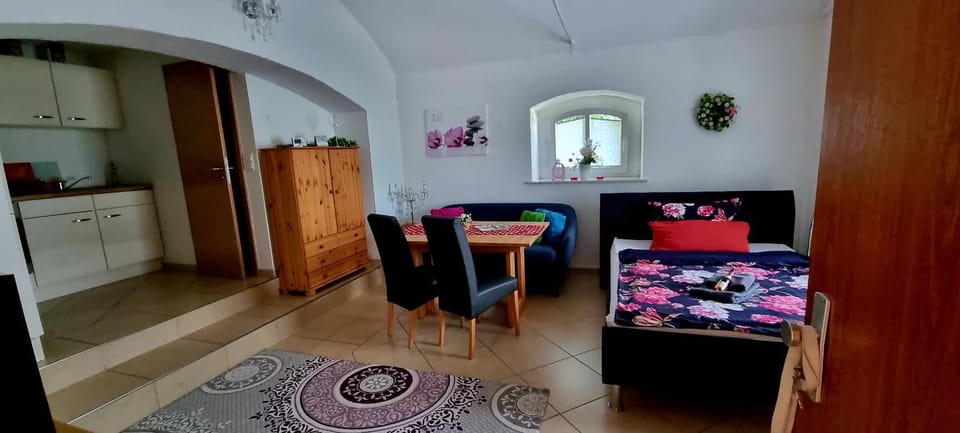 Living room, Breakfast