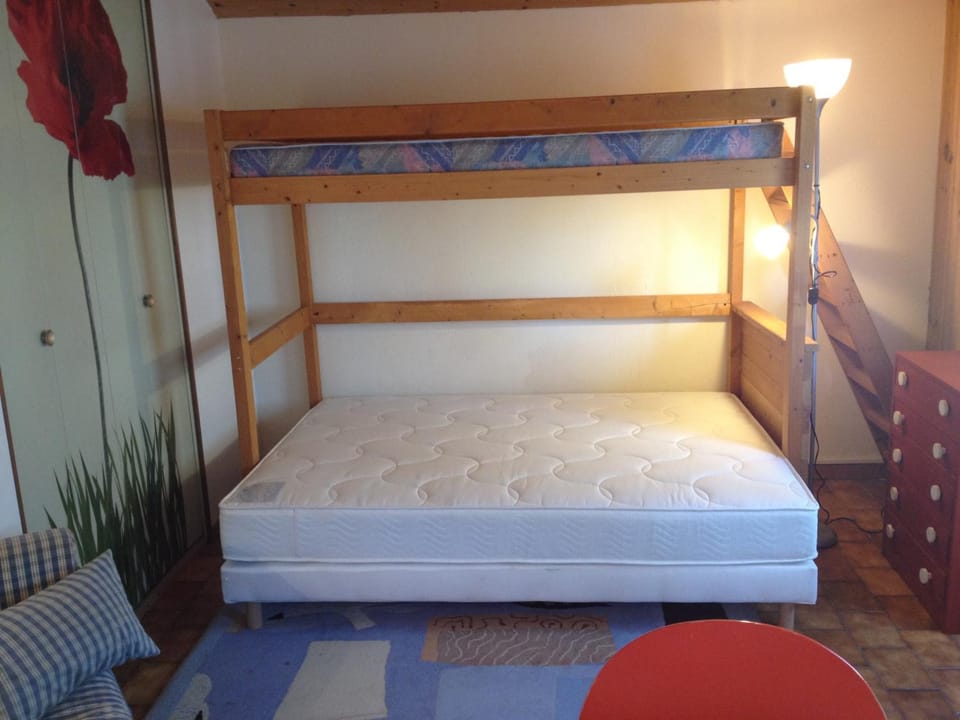 Living room, Bedroom