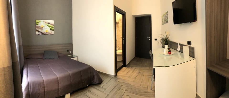 Bed, Photo of the whole room