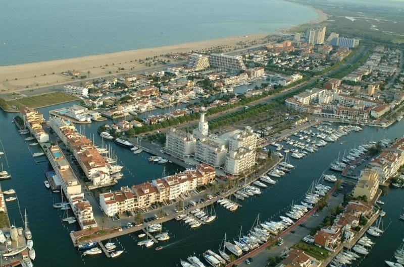 Off site, Bird's eye view