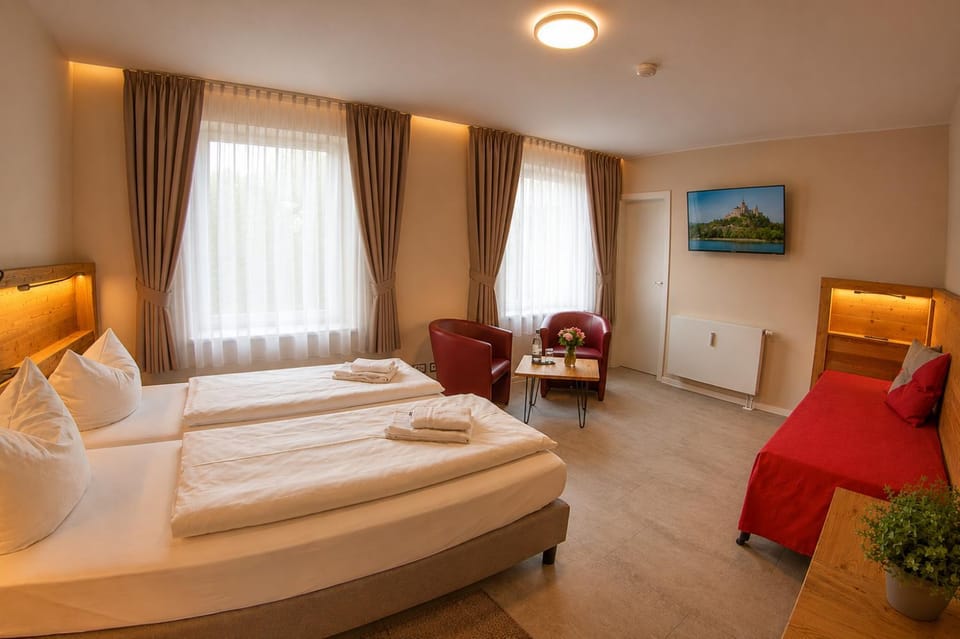 Bed, Photo of the whole room, towels