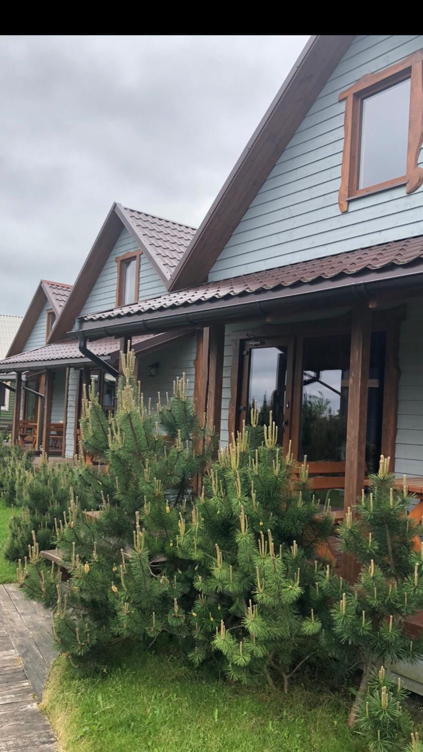 Property building, Day