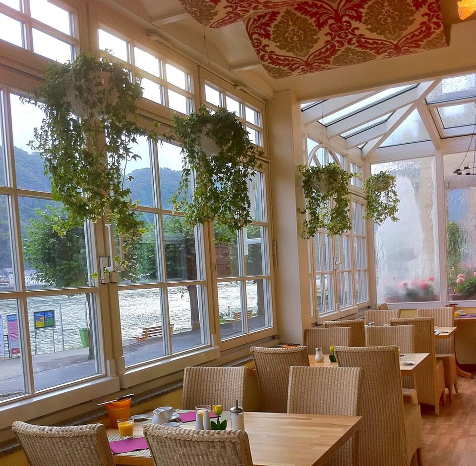 Restaurant/places to eat, Mountain view, Sunset