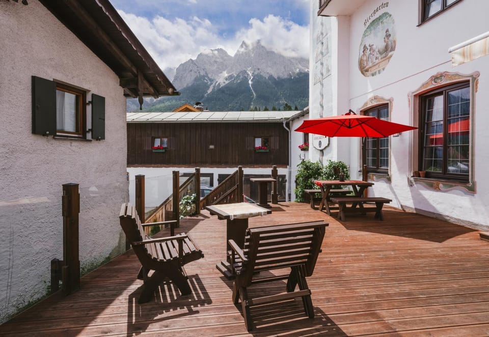 Patio, Mountain view, Area and facilities