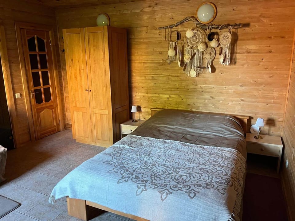 Bed, Living room, Bedroom