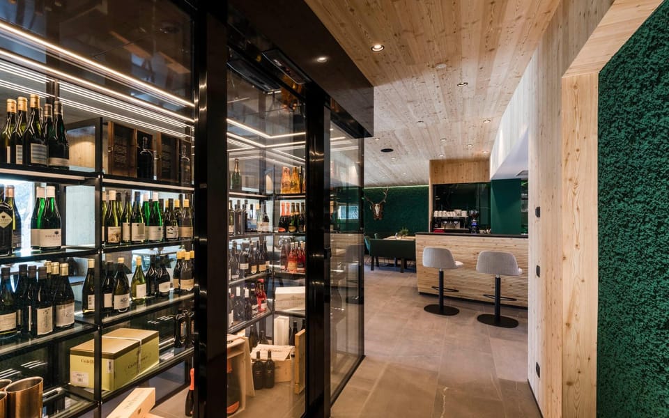 Lounge or bar
