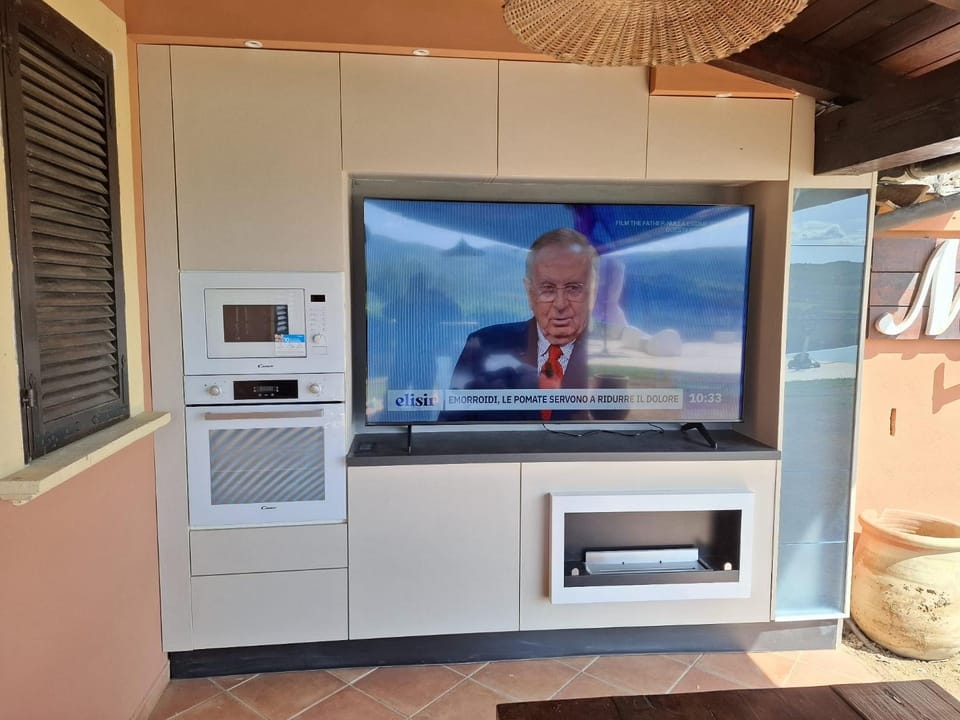 TV and multimedia, oven
