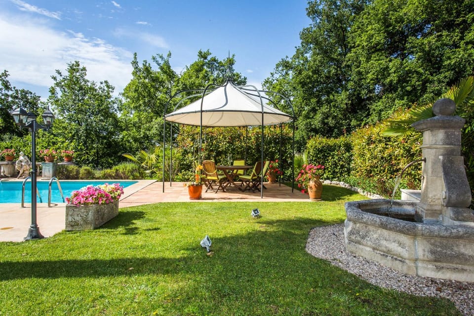 Seating area