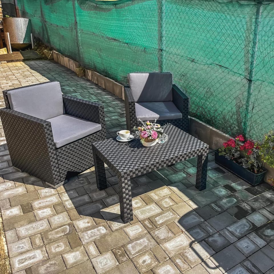 Property building, Balcony/Terrace