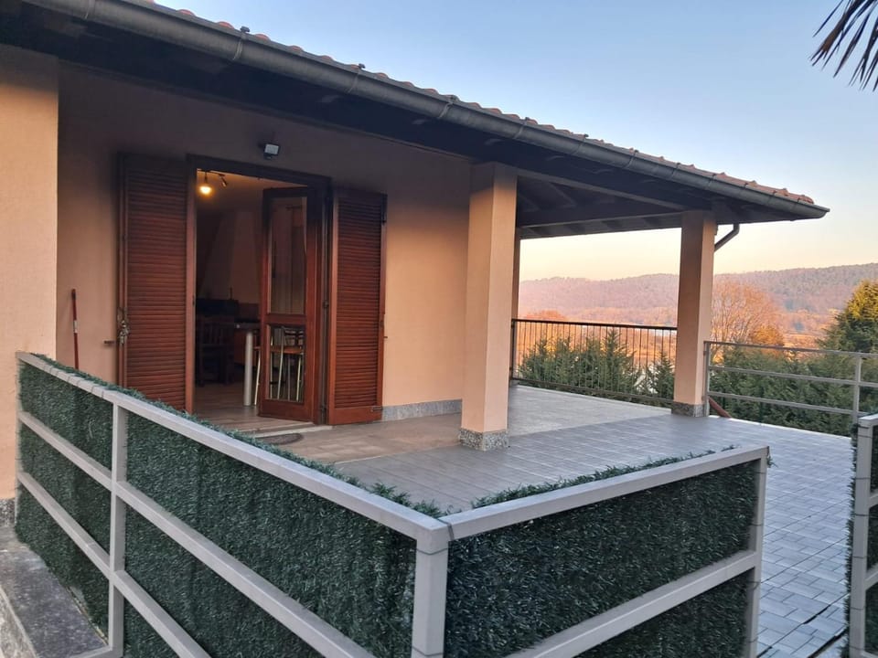 Property building, Balcony/Terrace
